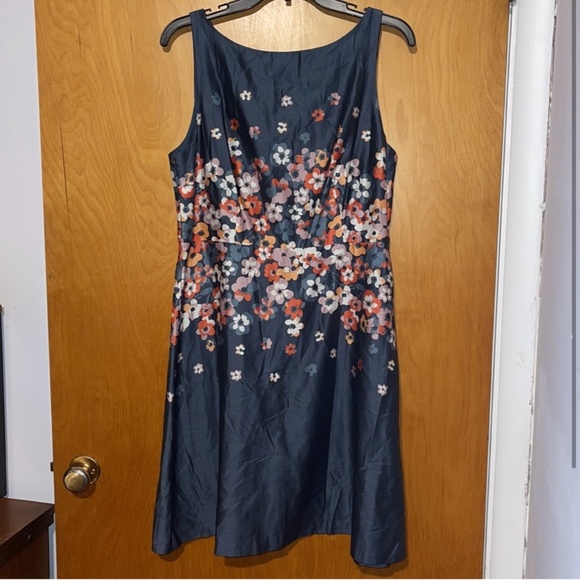 NWT Loft floral dress - Picture 2 of 3